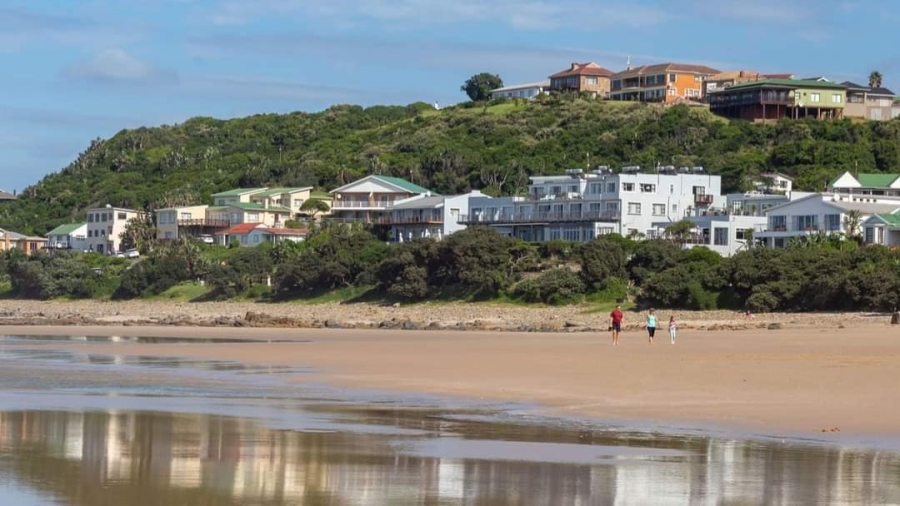 5 Bedroom Property for Sale in Morgans Bay Eastern Cape